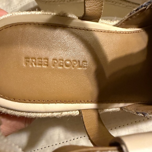Free People Mykonos Suede Fisherman Flatform Wedges  Free People Morning in Mykonos NWT Platform Wedge Size 9, Blue &Tan.